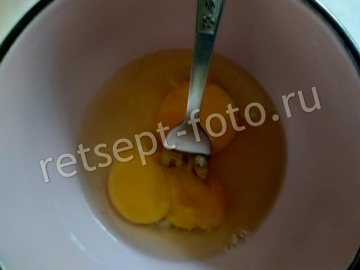 Белокочанная капуста с яйцом и сыром в духовке