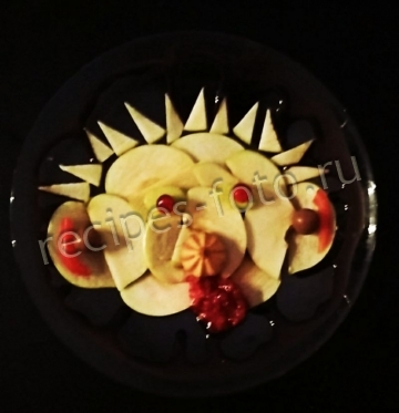 Десерт "Обезьянка" из фруктов и шоколада для детей