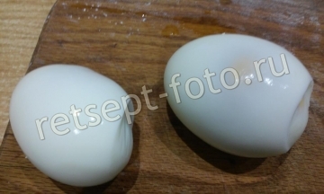 Фаршированные яйца с красной икрой