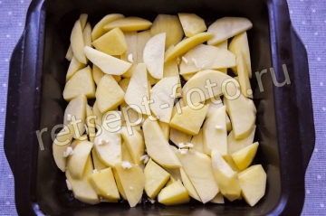 Форель с картошкой в сливках в духовке