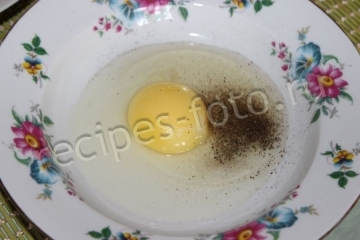 Кабачки жареные в кляре с яйцом