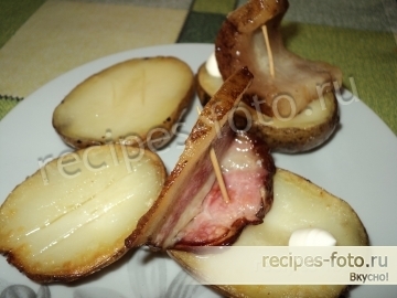 Картошка с салом запеченная в мундире в духовке в фольге