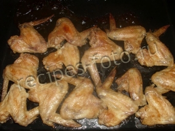 Крылышки куриные в духовке в соусе
