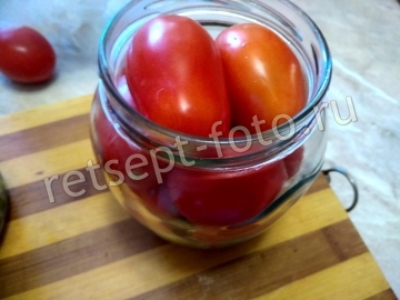 Маринованные помидоры с луком по-мордовски