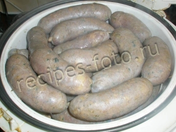 Молдавские домашние колбаски Кырнэцеи с картошкой