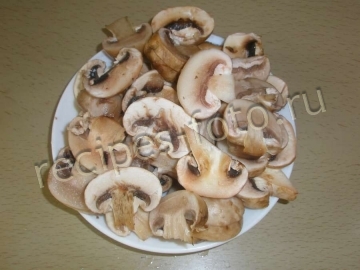 Панкейки на кефире с грибами