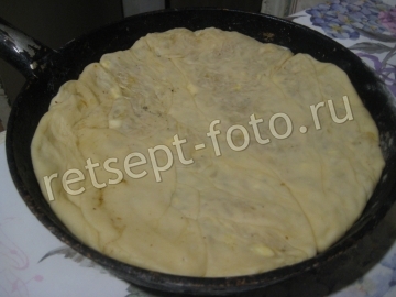 Пирог с капустой и яйцом на дрожжевом тесте
