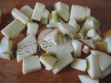 Пирог с клюквой и яблоками на кефире