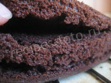 Простой шоколадный торт со сметанным кремом в домашних условиях на 1, 2, 3