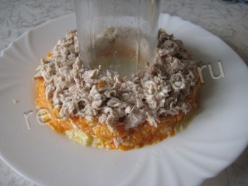 Салат "Гранатовый браслет" с курицей (классический рецепт)