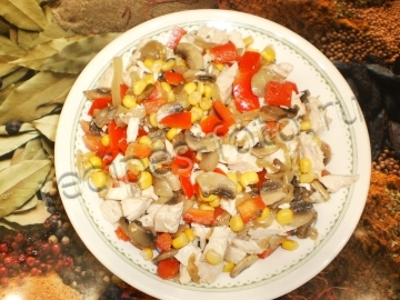 Салат "Корзина с цветами" с курицей и грибами