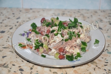 Салат с тунцом и фасолью