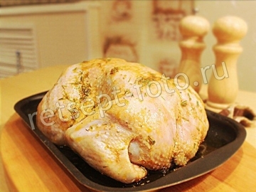 Сочная курица в беконе запеченная целиком в духовке