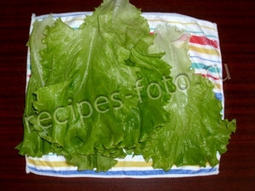 Закуска в салатных листьях на праздник