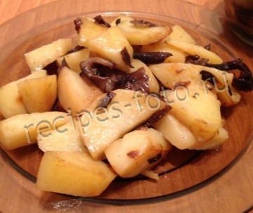 Жареная картошка с грибами (опята)