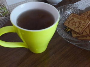 Чай с шиповником и лимоном 
