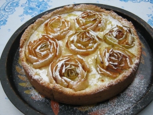 Пирог с яблоками и заварным кремом «Нежность» 