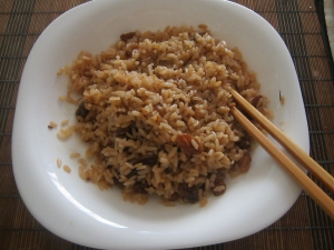 Рис с изюмом и специями 