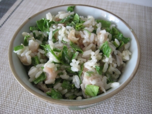 Салат с соленой скумбрией и рисом 