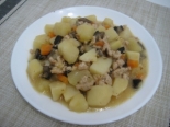 Картошка с фаршем и грибами на сковороде 