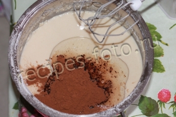Американские шоколадные панкейки с какао на молоке