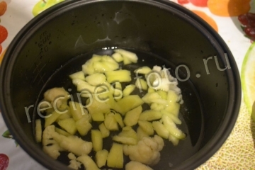 Детское овощное пюре из кабачка и цветной капусты для детей от 4 месяцев