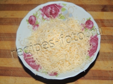Фаршированные яйца с сыром: рецепт с фото