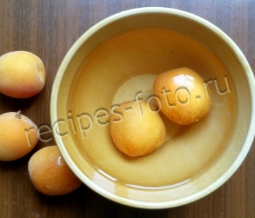 Фруктовое пюре из клубники и абрикоса для детей до 1 года в домашних условиях (для первого прикорма)