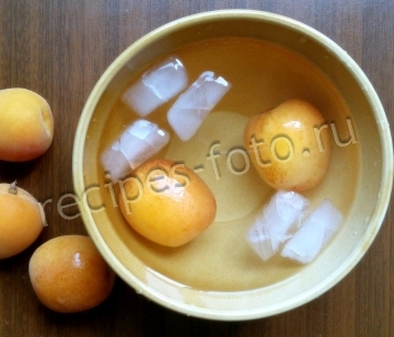 Фруктовое пюре из клубники и абрикоса для детей до 1 года в домашних условиях (для первого прикорма)