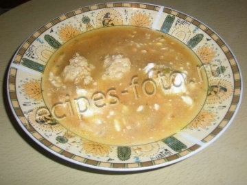 Гречневый суп-пюре с фрикадельками