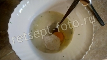 Кабачки в сметанном соусе с чесноком на сковороде