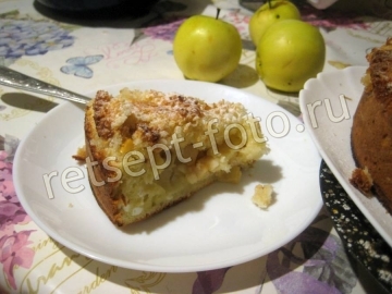 Кокосовый пирог с яблоками на творожном тесте