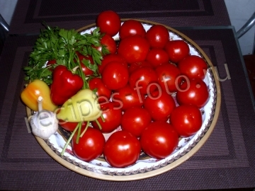Консервированные помидоры с уксусом и чесноком