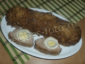 Мясной рулет из фарша с яйцом в духовке: рецепт с фото