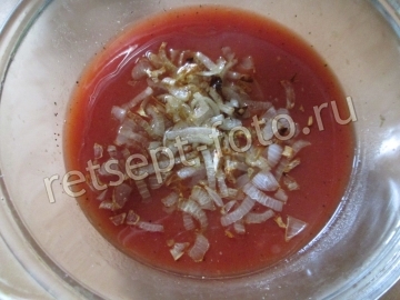 Печеночные оладьи в томатном соусе