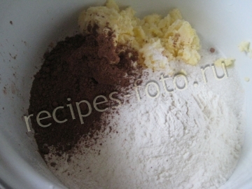 Песочный творожный пирог с шоколадной крошкой