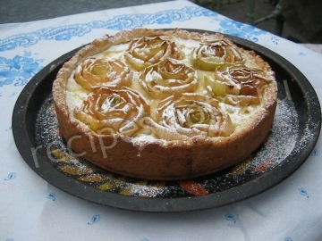Пирог с яблоками и заварным кремом «Нежность»