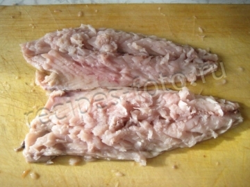 Рыба с картошкой и луком под майонезом в духовке