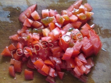 Салат из консервированной кильки в томате