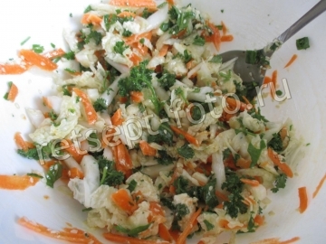 Салат с фетой и рукколой