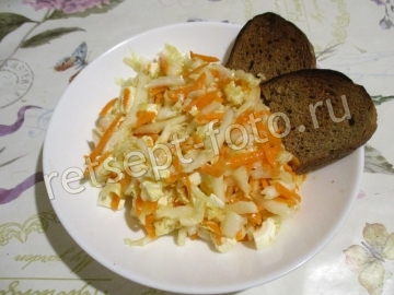 Салат с сыром Фета и пекинской капустой