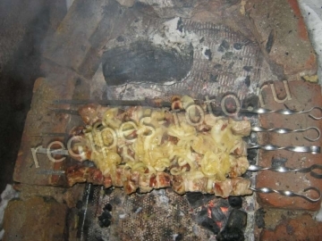 Шашлык из свинины в маринаде на минералке