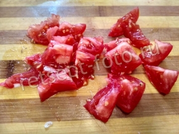 Свинина в томатном соусе с помидорами