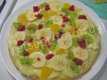 Торт "Тропиканка" с фруктами и заварным кремом