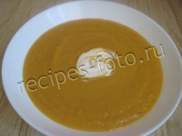 Тыквенный суп-пюре с имбирем и сливками