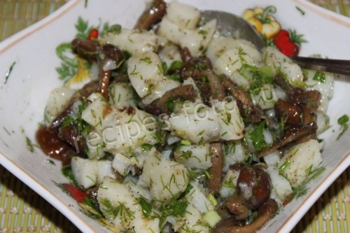 Салат с грибами «Боярский»
