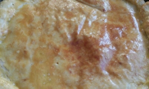 Французский луковый пирог с плавленым сыром 