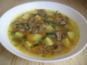 Грибной суп с перловкой и картошкой 