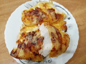 Куриное филе запеченное в йогурте с сыром 