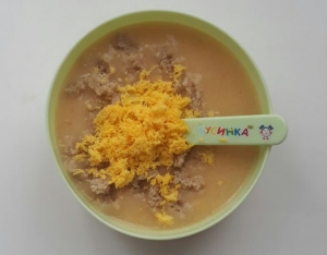 Куриный суп с вермишелью и желтком для детей до 1 года (7 мес) 